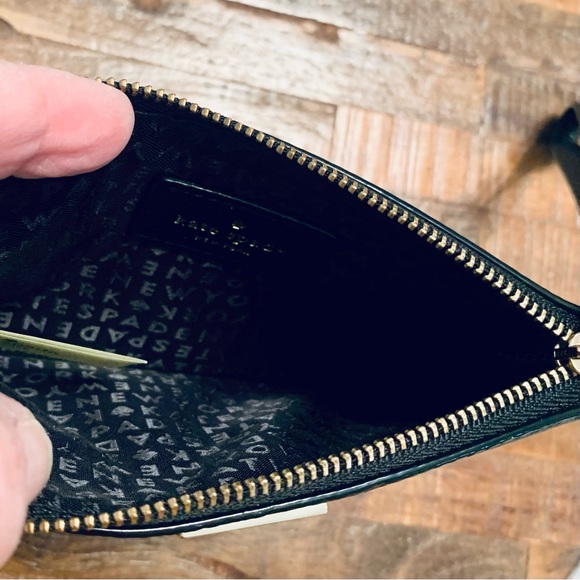 Kate Spade Highland Place Bee Black Leather Wristlet - Picture 8 of 12